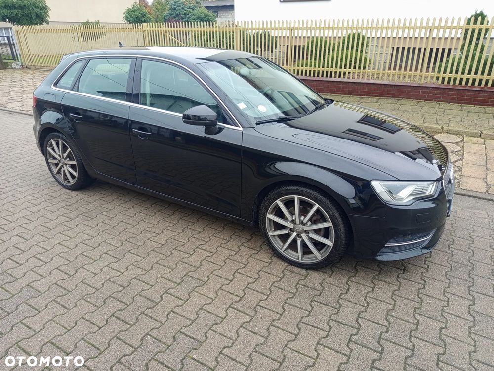 Audi A3 Sportback - 3