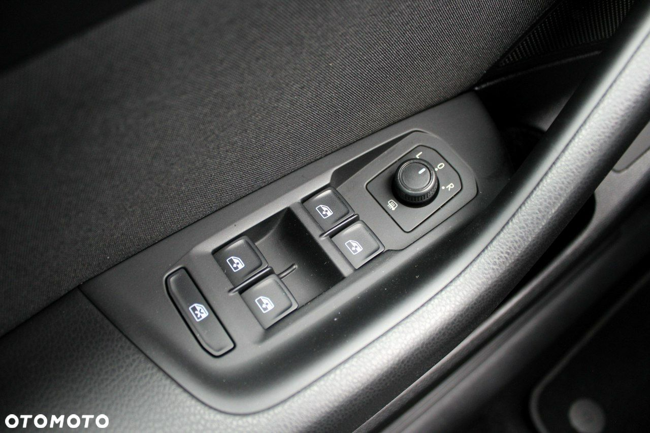Volkswagen Passat 1.5 TSI EVO Essence DSG - 26