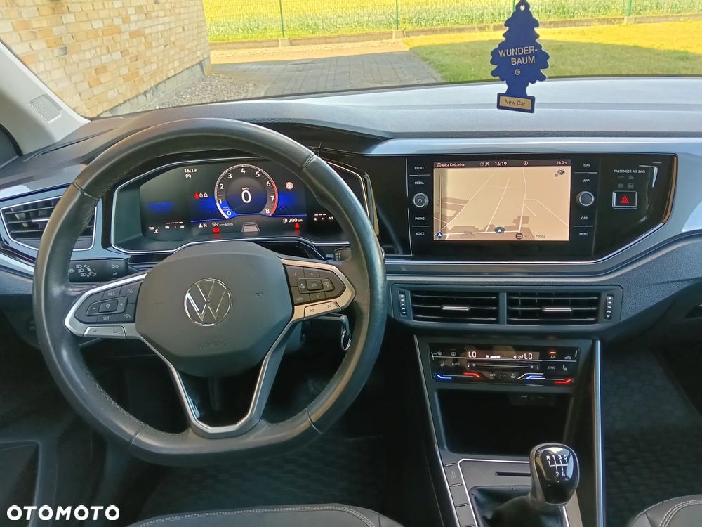 Volkswagen Polo 1.0 TSI Special Edition - 13