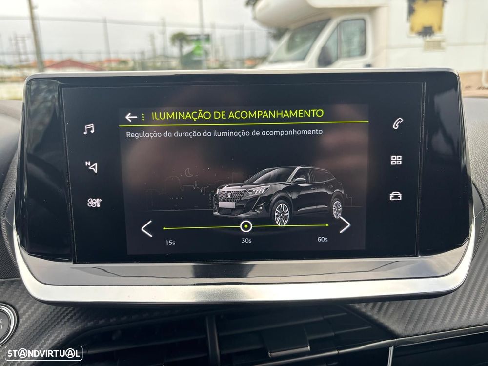 Peugeot 2008 1.5 BlueHDi Allure Pack - 44