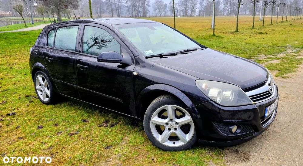 Opel Astra 1.9 CDTI Cosmo - 1