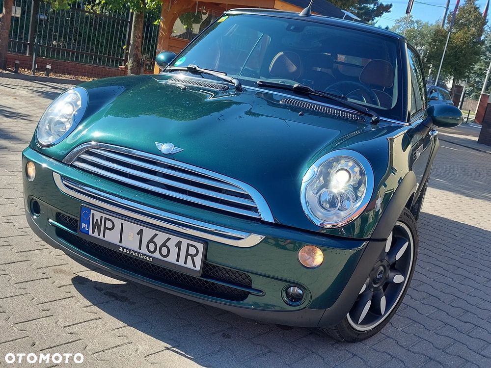 MINI Cooper Sidewalk - 1