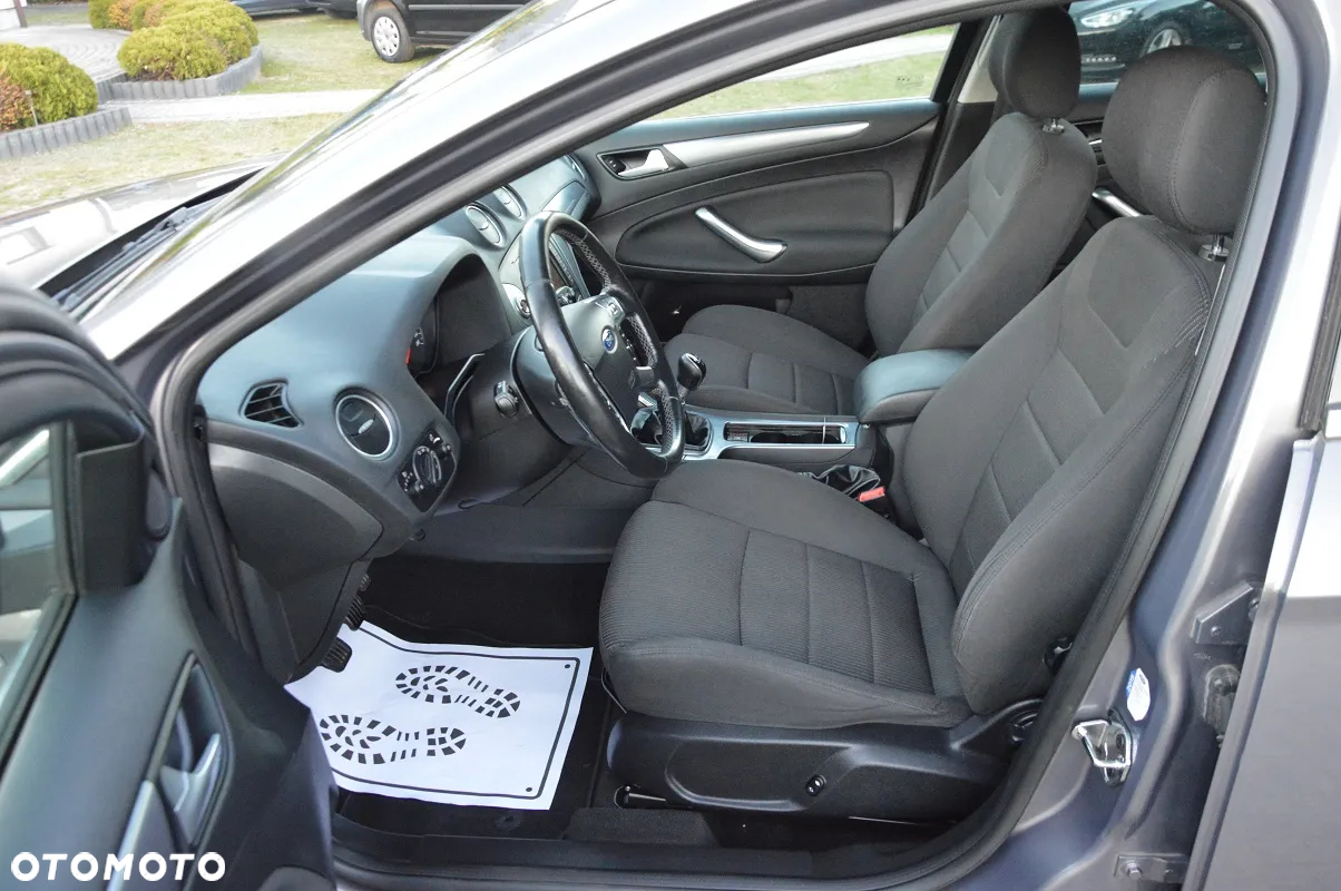Ford Mondeo 2.0 TDCi Titanium - 21