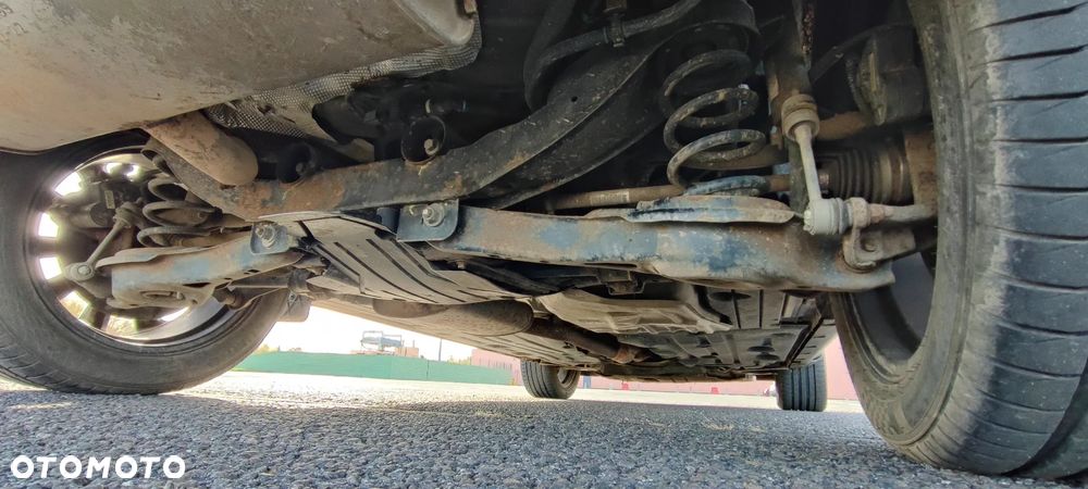 Ford Escape 2.0 EcoBoost AWD Titanium - 34