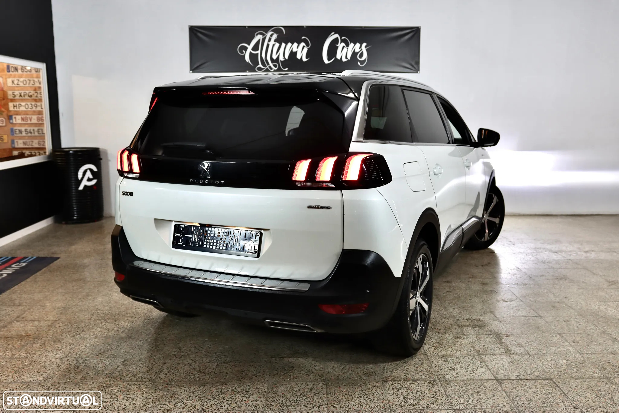 Peugeot 5008 1.5 BlueHDi GT Line J19 EAT8 - 38