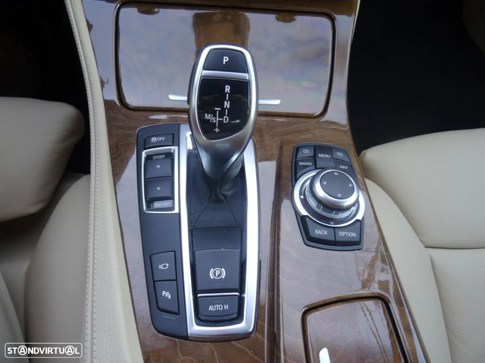 BMW 535 i Pack M Auto - 12