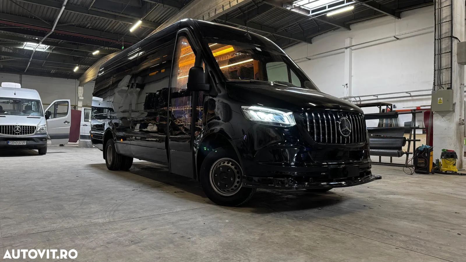 Mercedes-Benz Sprinter 517 CDI Standard HA 9G-TRONIC PRO - 1