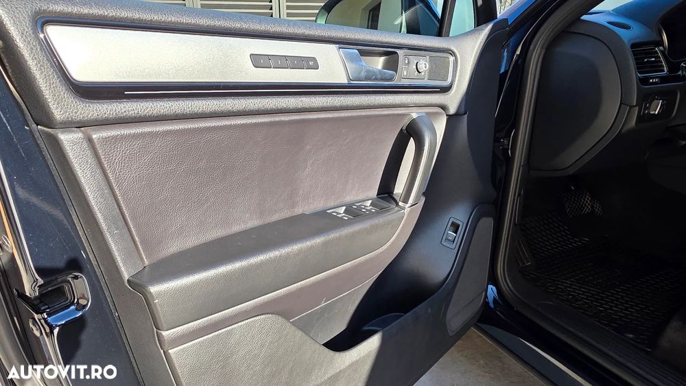 Volkswagen Touareg 3.0 V6 TDI SCR Blue Motion DPF Automatik Executive Edition - 12