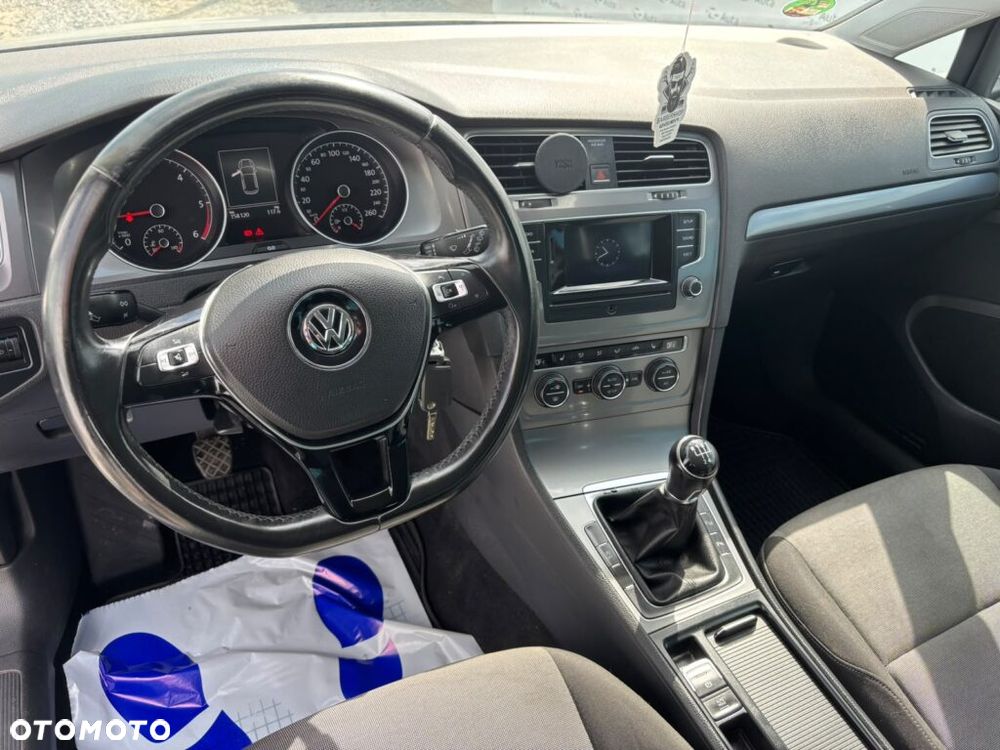 Volkswagen Golf 1.6 TDI DPF Trendline - 11