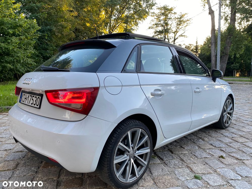 Audi A1 1.6 TDI Attraction S tronic - 6