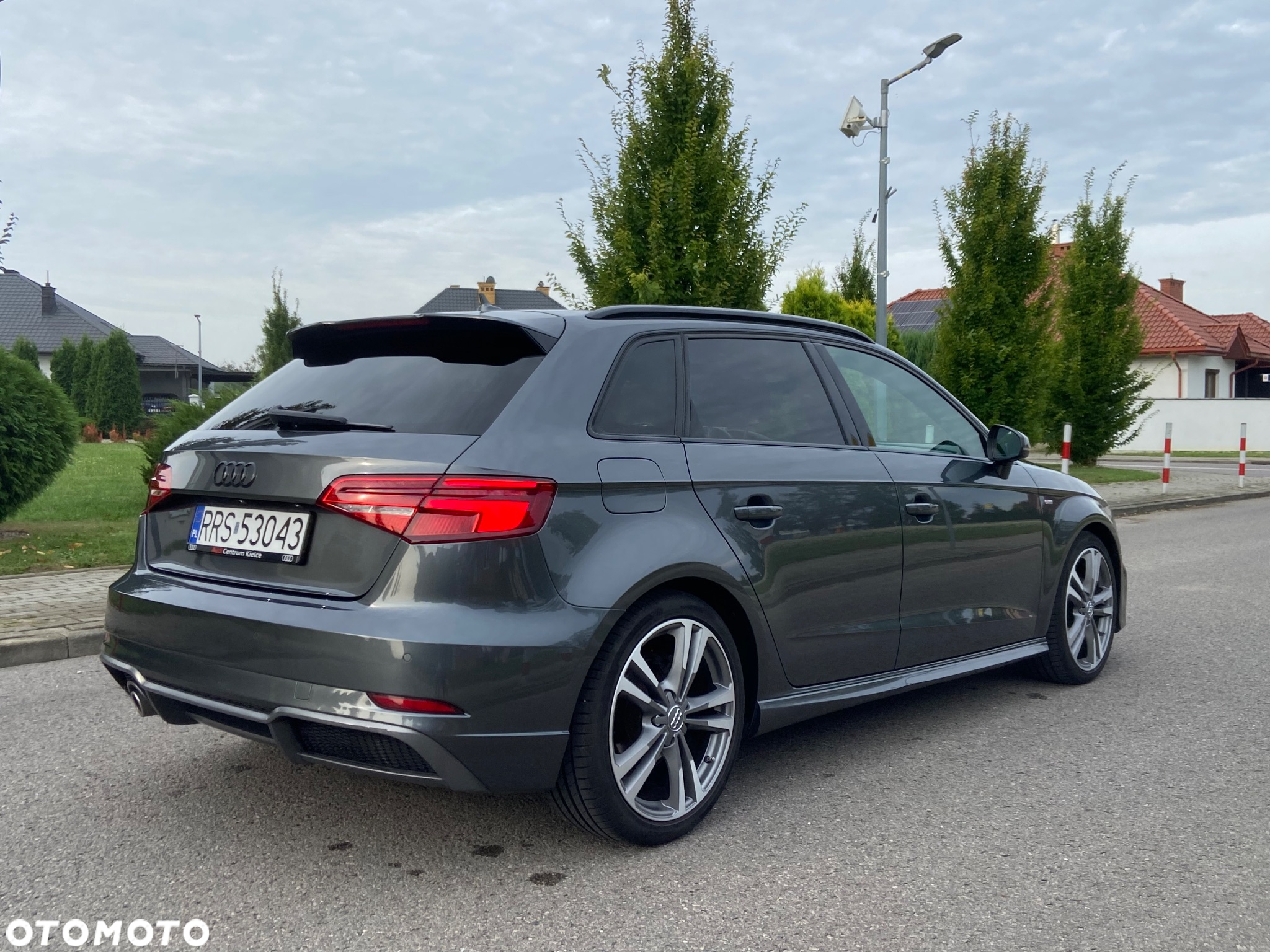 Audi A3 Sportback 1.6 TDI S tronic sport - 3