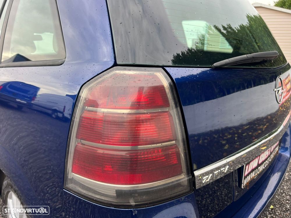 Opel Zafira 1.9 CDTI Enjoy - 25