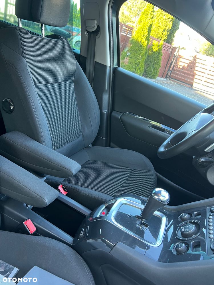 Peugeot 5008 1.6 HDi Premium - 13