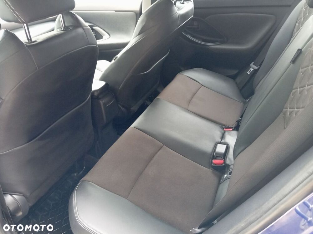Toyota Yaris Cross - 11