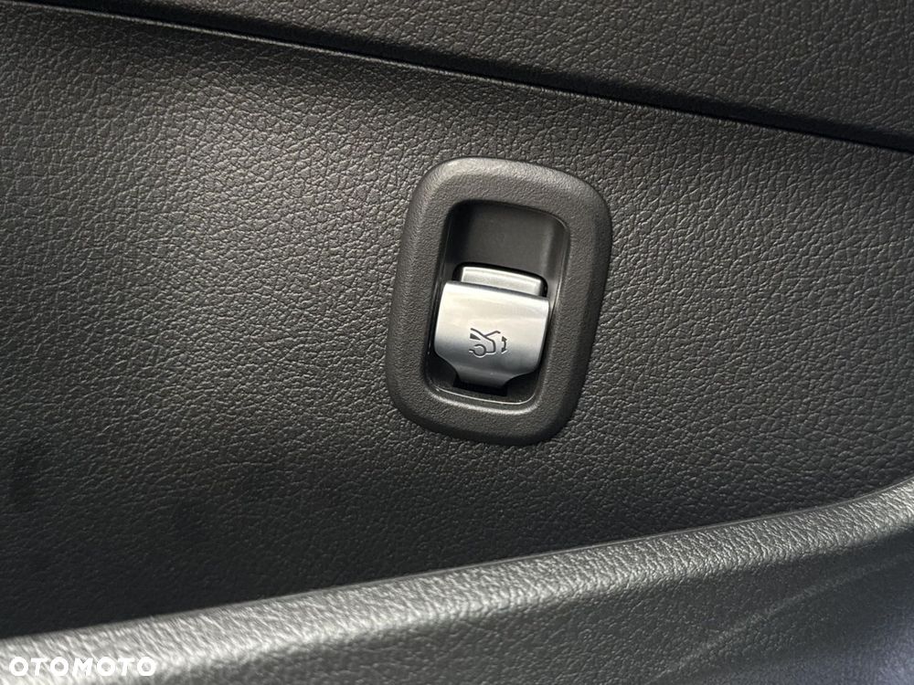 Mercedes-Benz Klasa C - 26