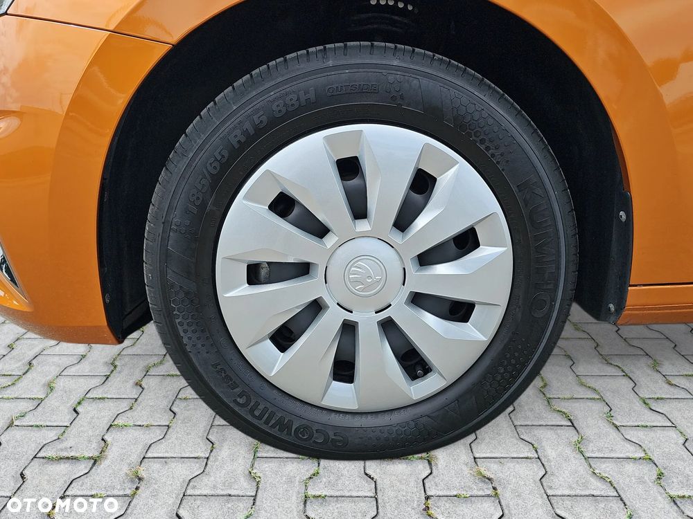 Skoda Fabia 1.0 TSI Selection DSG - 27