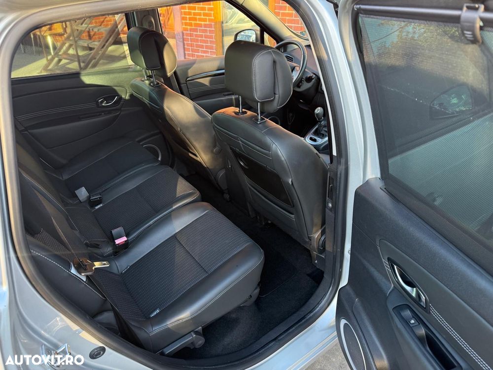 Renault Scenic - 17
