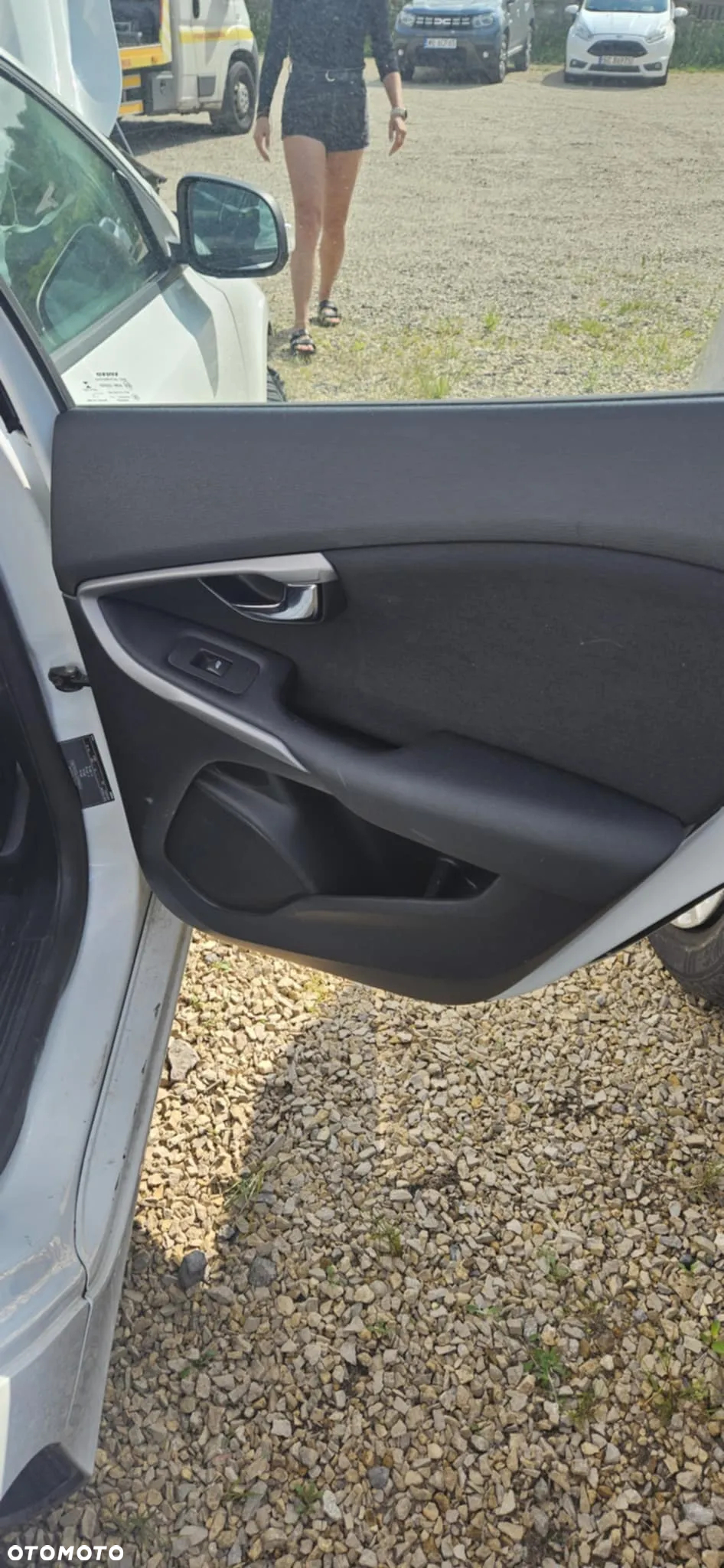 Volvo V40 T3 Kinetic - 19