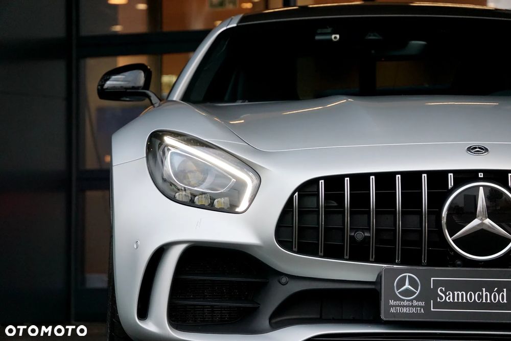 Mercedes-Benz AMG GT R - 20