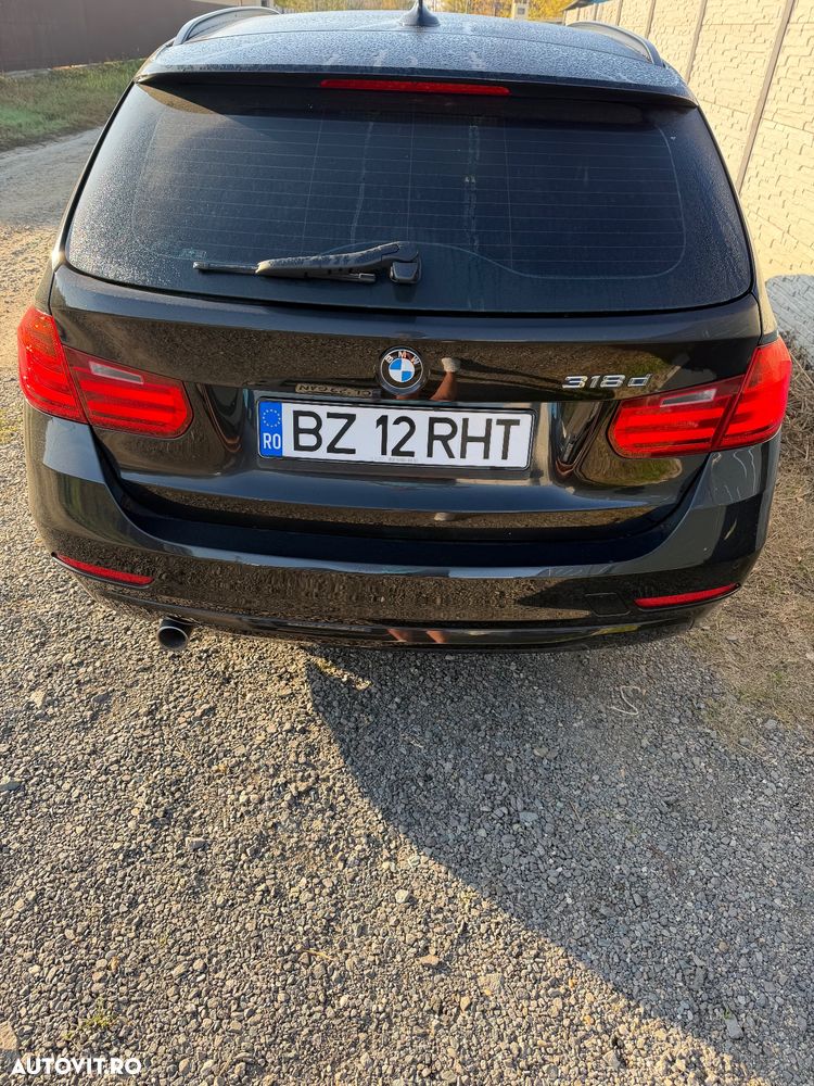 BMW Seria 3 318d Touring - 5