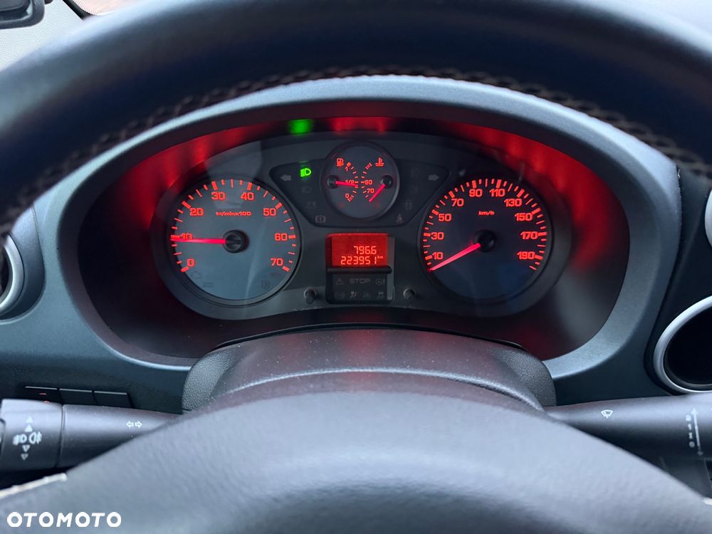 Peugeot Partner 1.6 HDi Active - 12