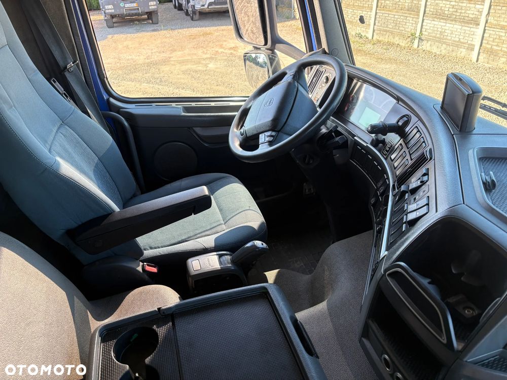 Volvo FM 8x2 / 445 tyś km / NIEMCY rama do zabudowy - 19