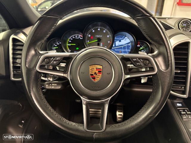 Porsche Cayenne S E-Hybrid Platinum Edition - 34