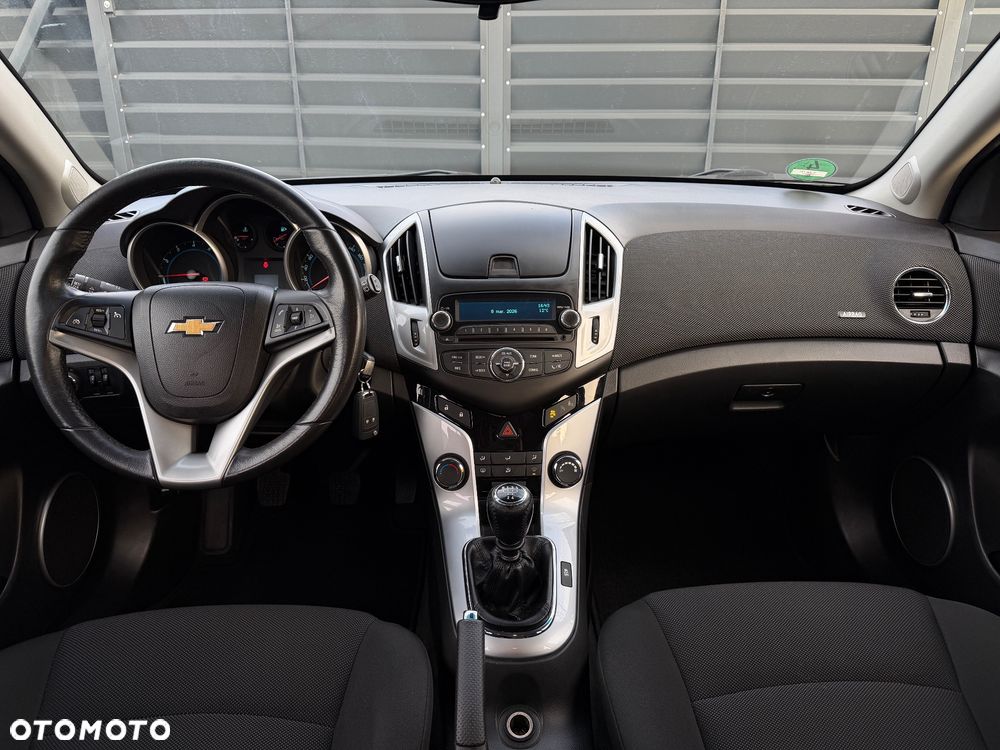 Chevrolet Cruze 1.6 LT+ - 14