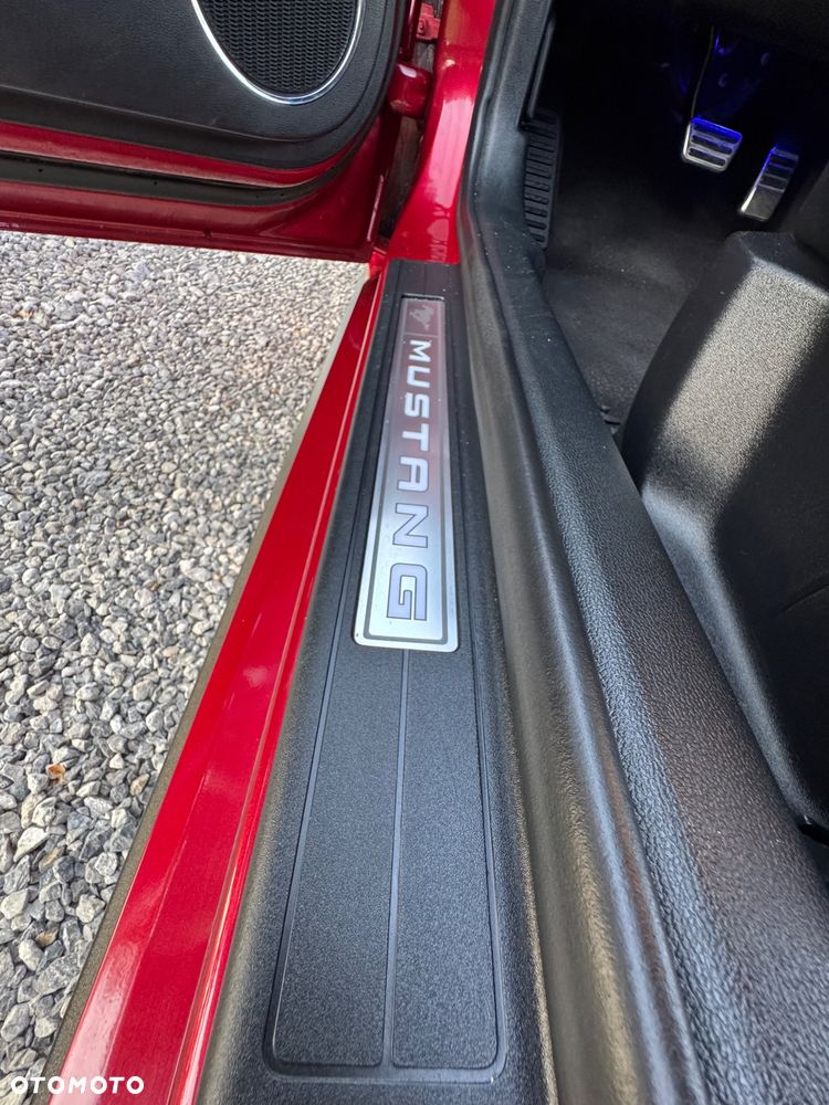 Ford Mustang 5.0 V8 GT - 38