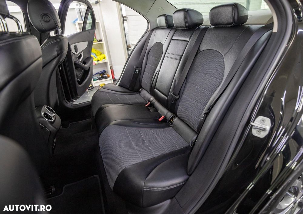 Mercedes-Benz C - 11