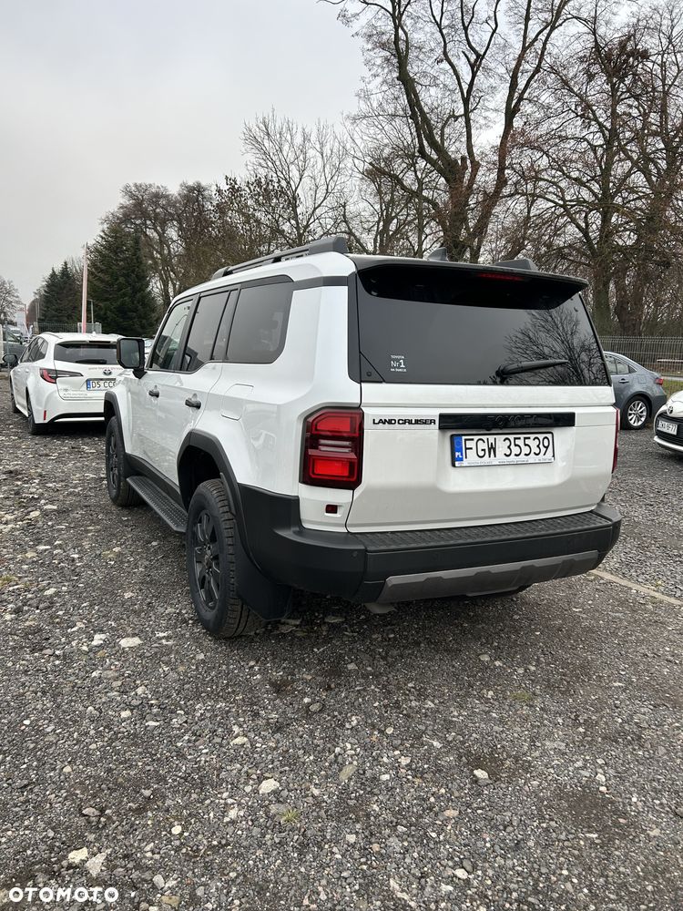 Toyota Land Cruiser LC 2.8 D-4D Invincible - 2