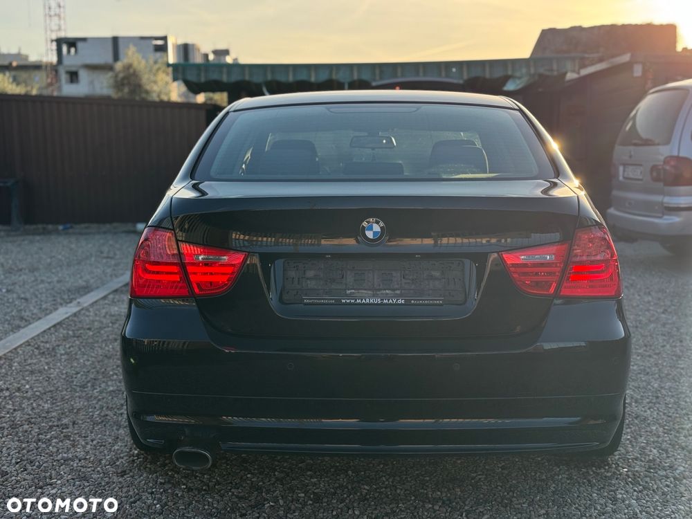 BMW Seria 3 320d DPF - 6