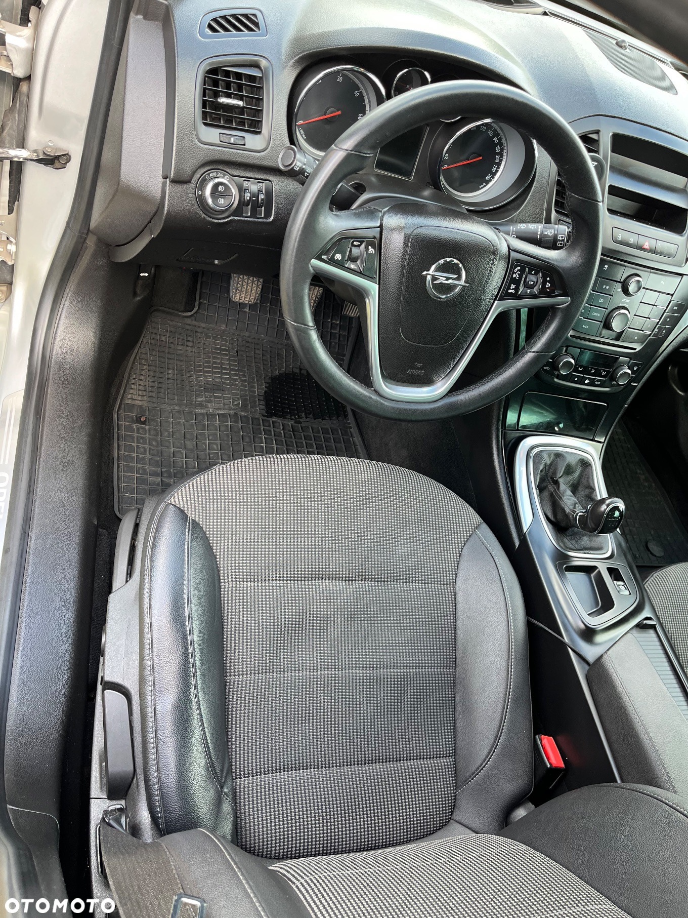 Opel Insignia 2.0 CDTI Sports Tourer - 11