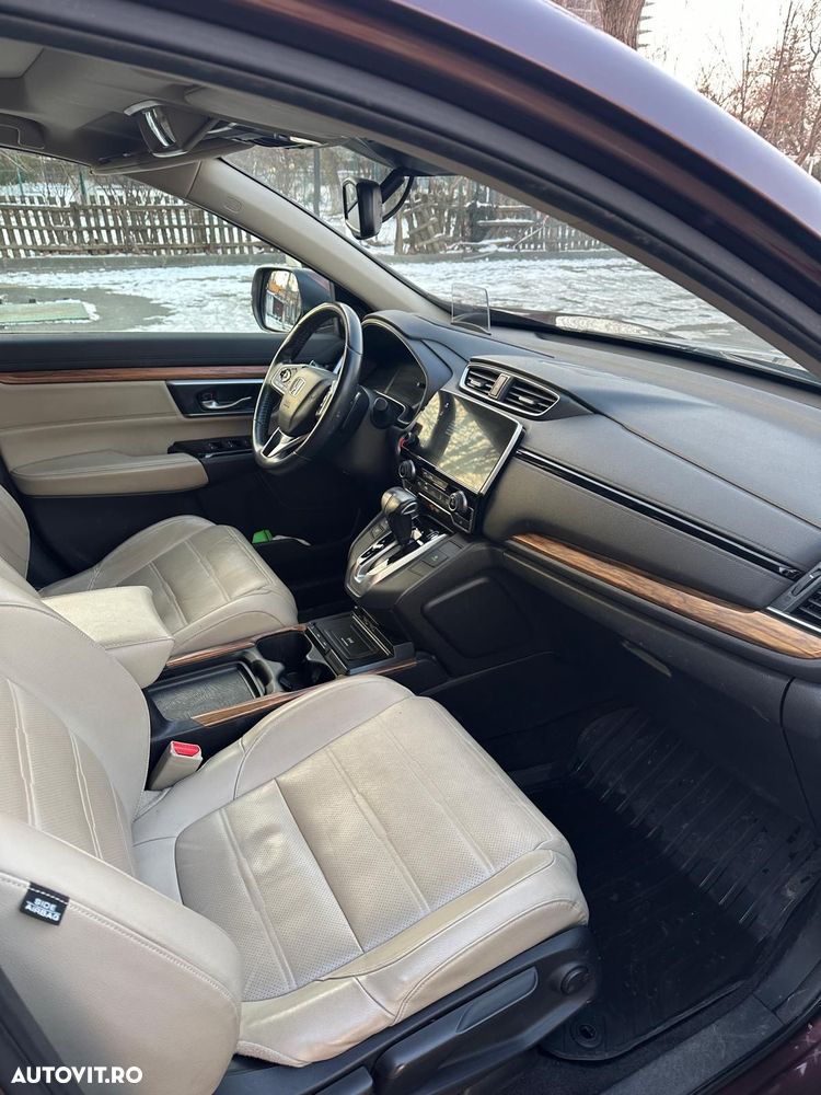 Honda CR-V 1.5 VTEC Turbo 4WD CVT Executive - 8