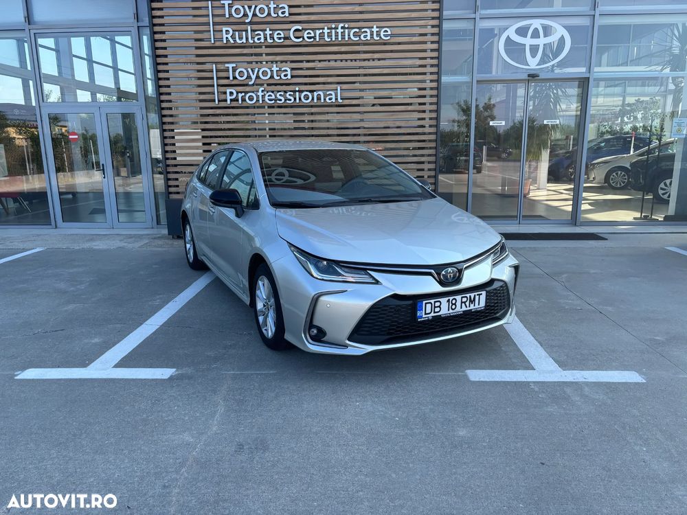 Toyota Corolla 1.8 HSD Business