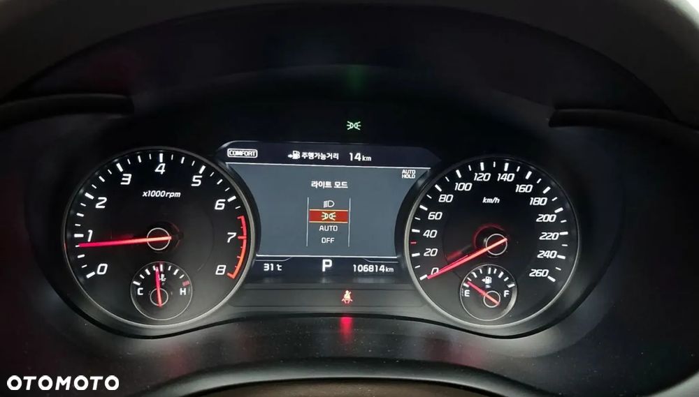 Kia Stinger - 9