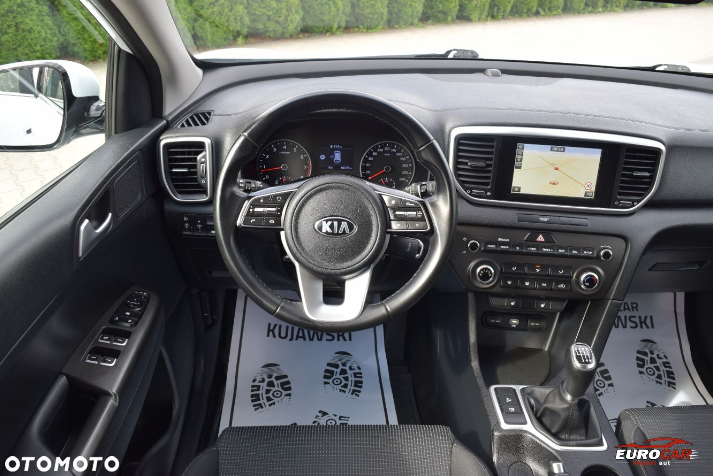 Kia Sportage - 12