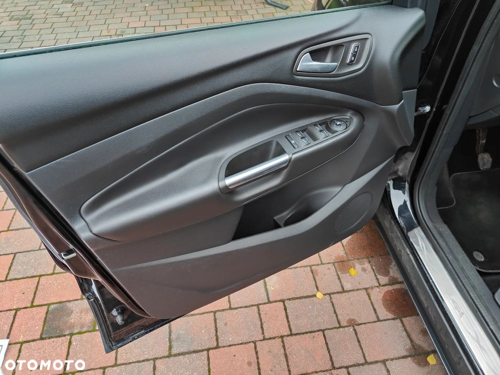 Ford Kuga - 18