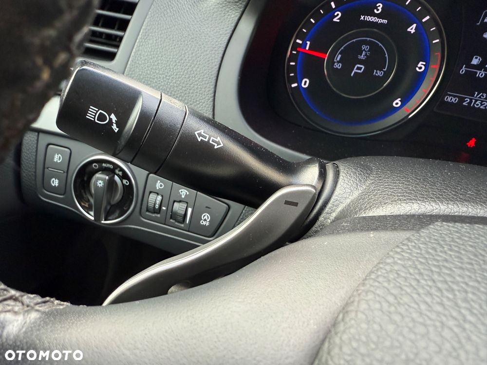 Hyundai i40 Kombi 1.7 CRDi DCT Premium - 29