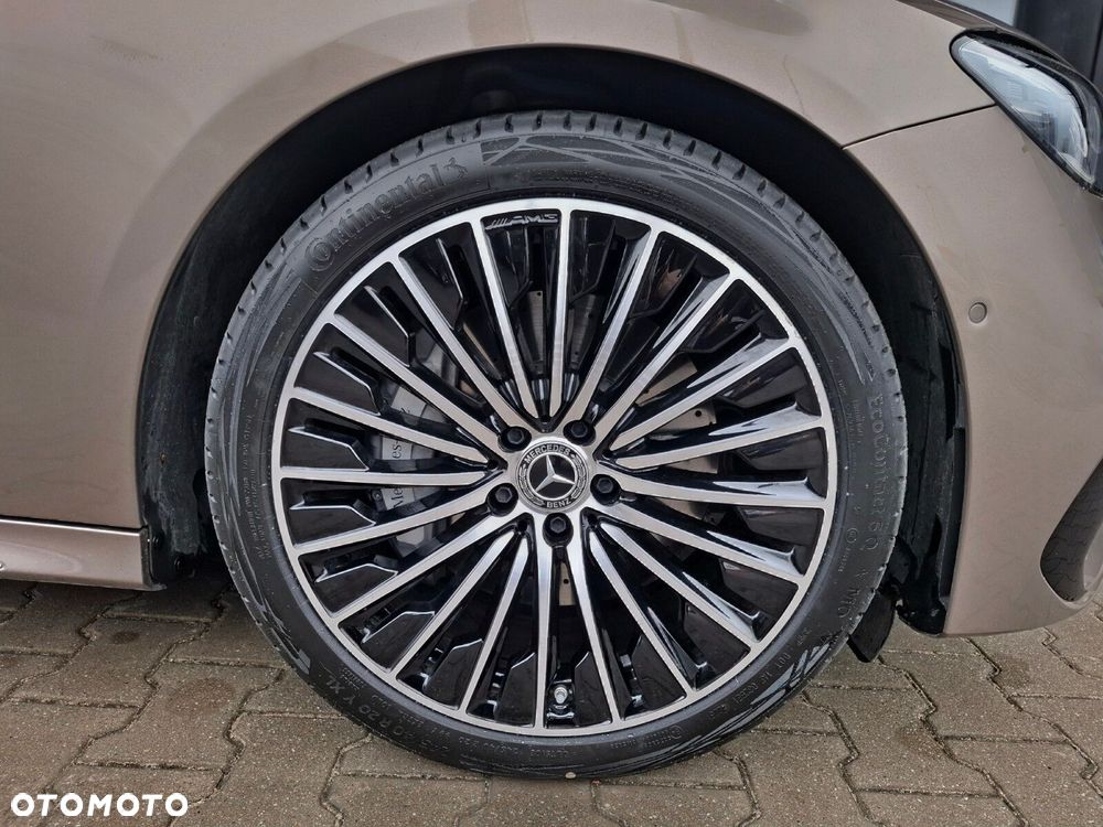 Mercedes-Benz Klasa E - 12