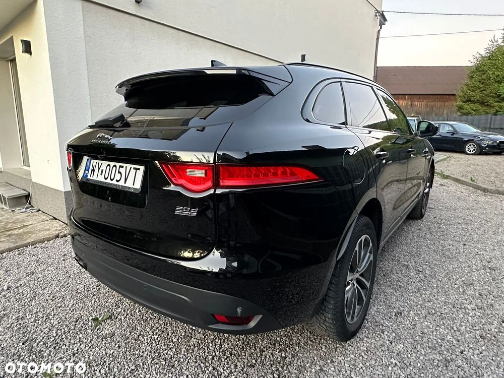 Jaguar F-Pace - 4