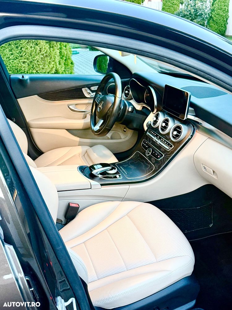 Mercedes-Benz C - 3