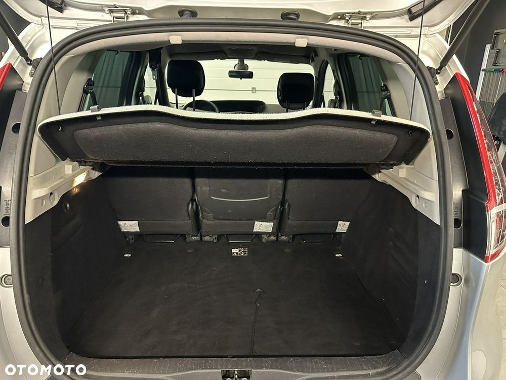 Renault Scenic - 12