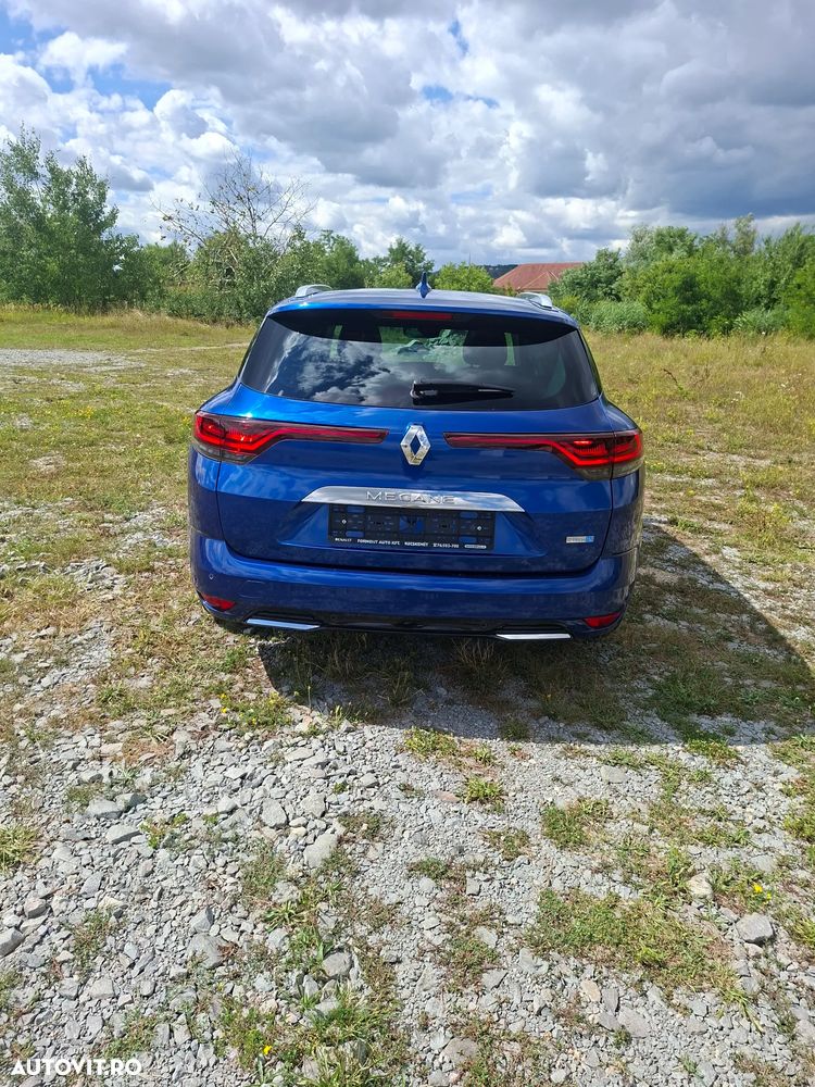 Renault Megane E-TECH 160 BUSINESS EDITION - 3