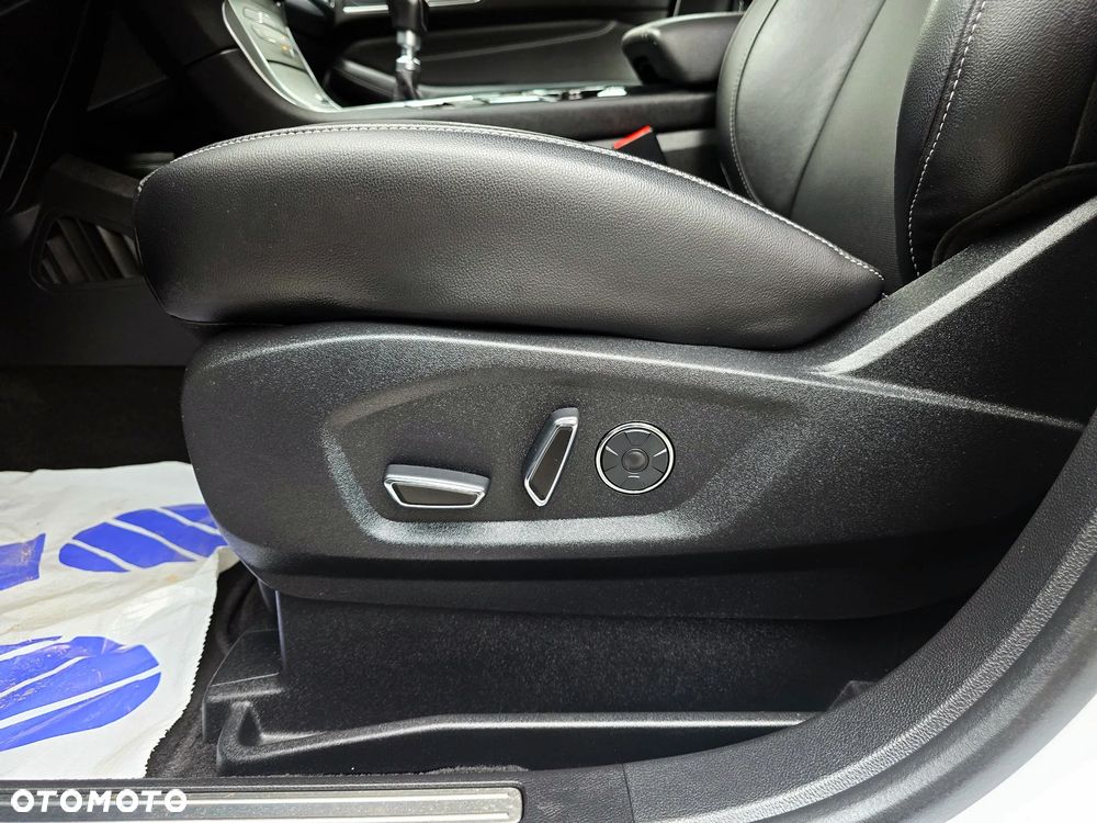 Ford S-Max - 15