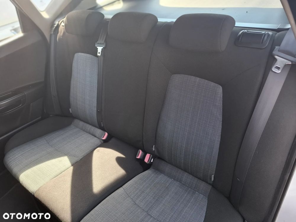 Kia Ceed 1.6 CRDi 90 ISG Spirit - 8