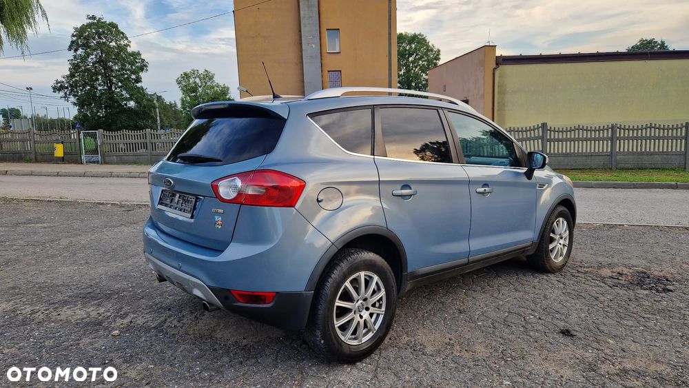 Ford Kuga 2.0 TDCi 4x4 Titanium - 4