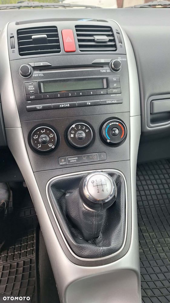 Toyota Auris - 8