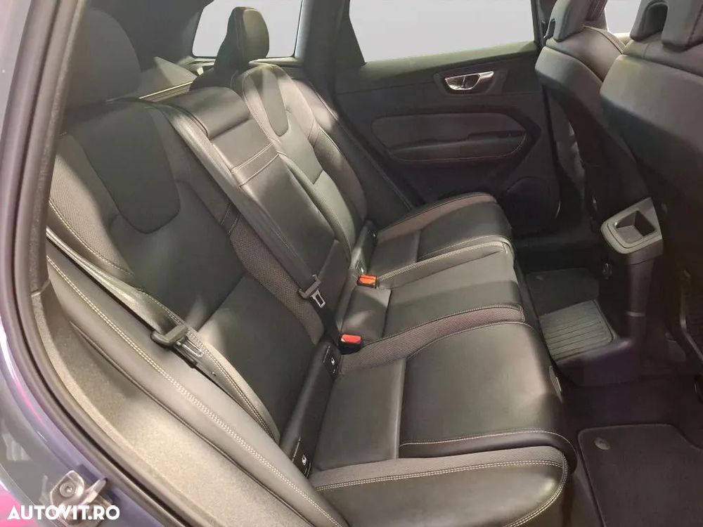 Volvo XC 60 T8 Twin Engine AWD R-Design - 9