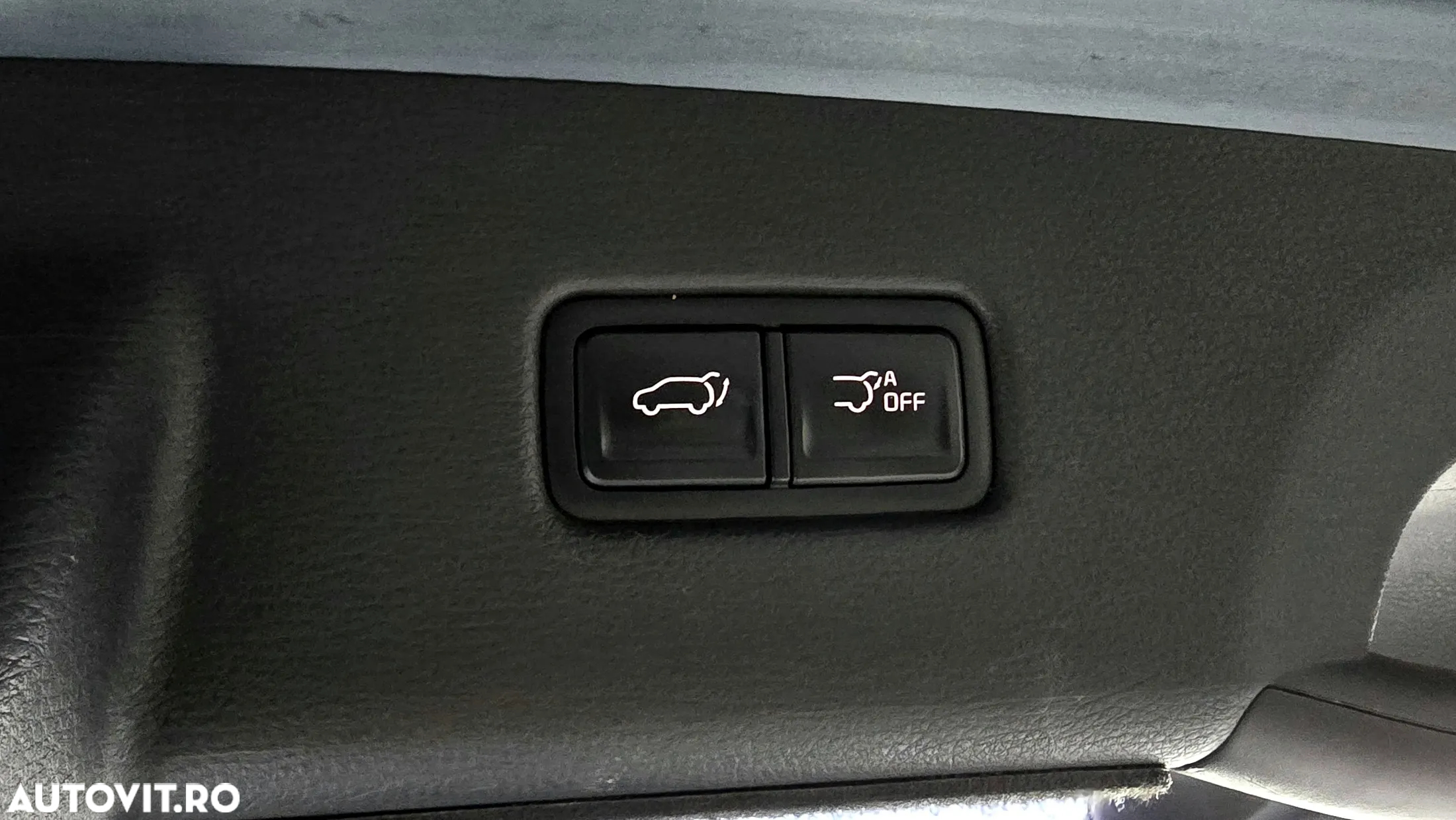 Kia Carnival - 17